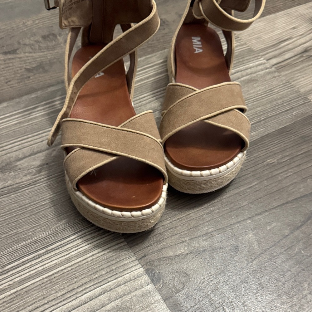 MIA Women's Brown Espadrille Sandals 7.5 - Picture 4 of 9
